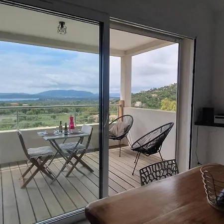 Tres Belle Vue Et Piscine Chauffee - Baccalocation Apartman
