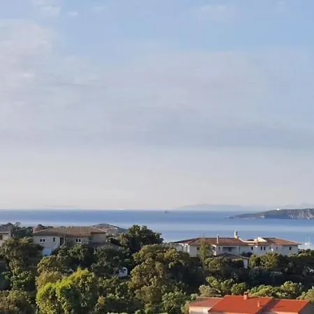 Tres Belle Vue Et Piscine Chauffee - Baccalocation דירה