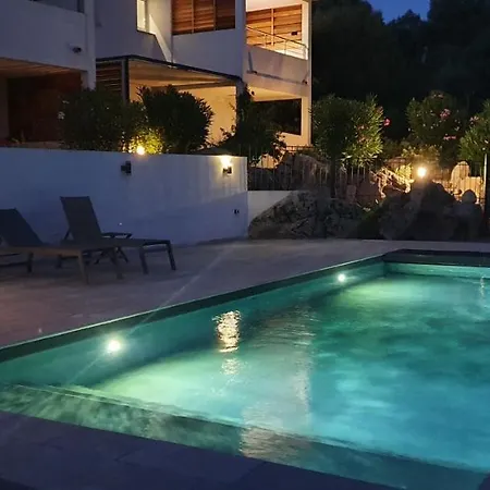 Tres Belle Vue Et Piscine Chauffee - Baccalocation דירה *