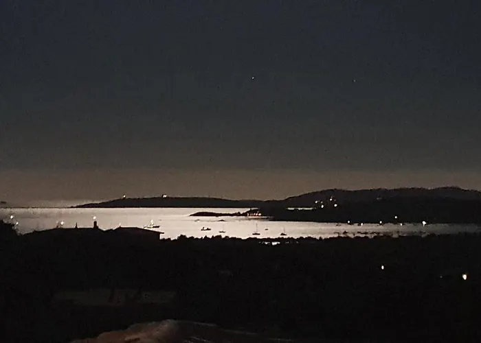 Tres Belle Vue Et Piscine Chauffee - Baccalocation Apartament